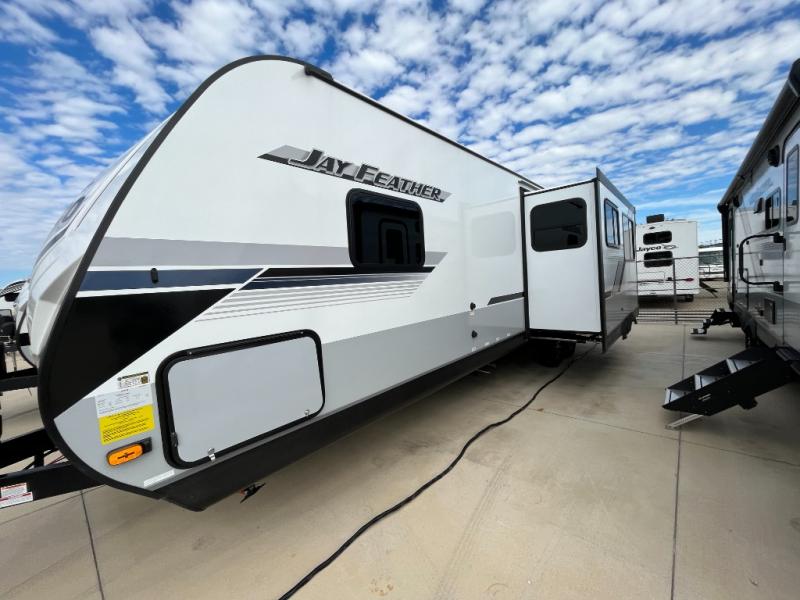 New 2024 Jayco Feather 29 QBH